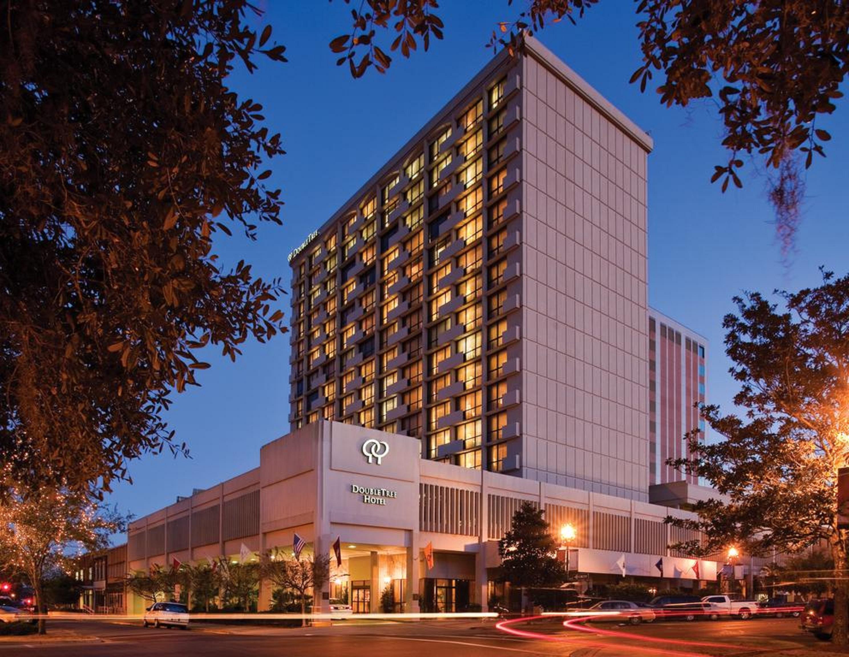 Doubletree By Hilton Hotel Таллахасси Экстерьер фото