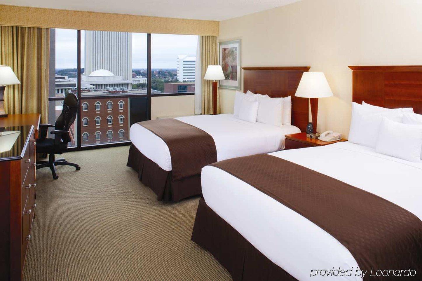 Doubletree By Hilton Hotel Таллахасси Номер фото